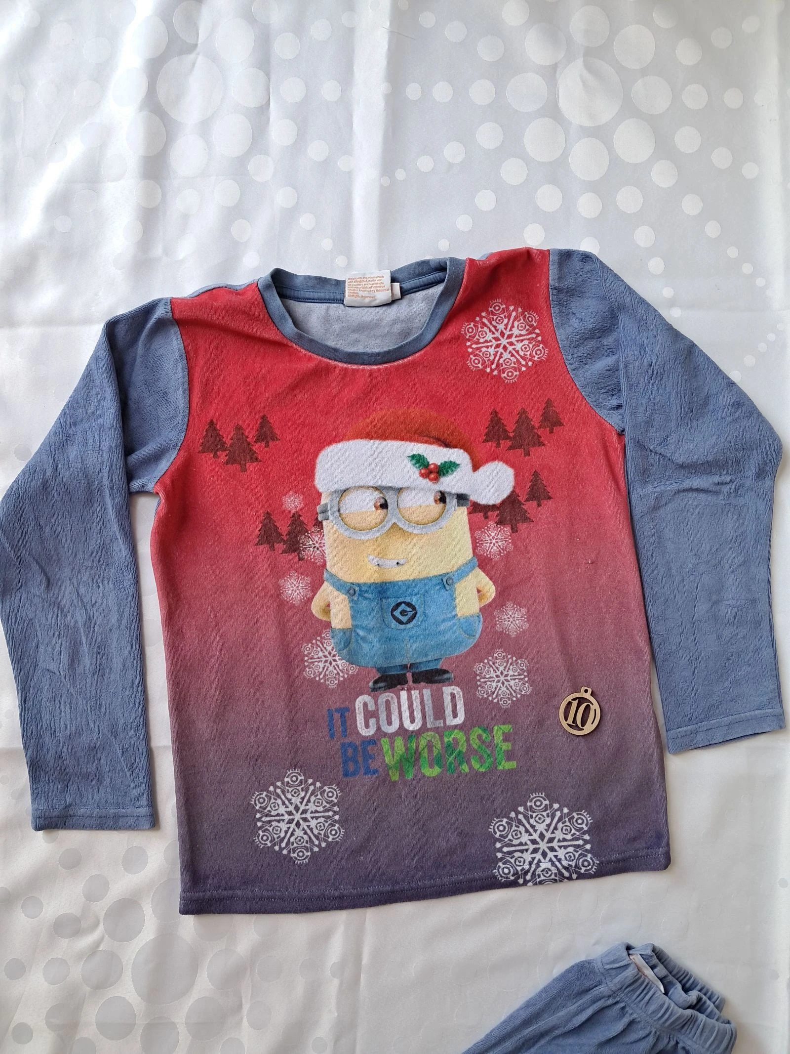 Pijama de terciopelo Minions Navidad talla 10 años – photo 2